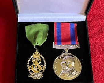 RMSタイタニック号船長E・J・スミス勲章セット（ケース入り