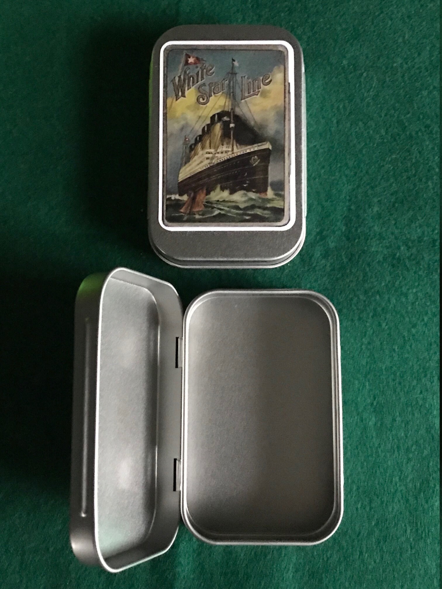 RMS Titanic White Star Line 1912 Cigarette Tin Replica, Vintage Ship  Storage Box for Cigs, Pins, Medals, Desk Decor, Collectible Memorabilia