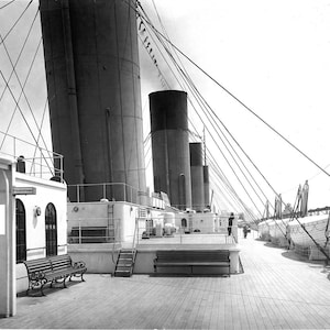RMS Titanic boat deck, funnels, lifeboats, stunning reprint photograph, Stunning 1912 reprint!