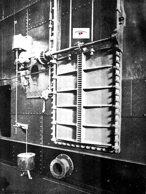RMSタイタニック号防水扉と機構の復刻写真 | 歴史的なタイタニック号の