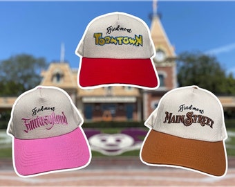 Find Me at Toontown Fantasyland Main Street Snapback Hat – Unisex Adult & Kids Disney Park Hat for Disneyland
