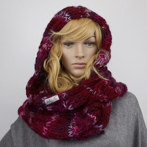 Hood loop exclusive bordeaux hand-knitted women's knitted hood