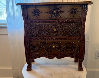 Kleine Schubladenbox aus Holz für Schlüsselbänder, Schmuck und Accessoires