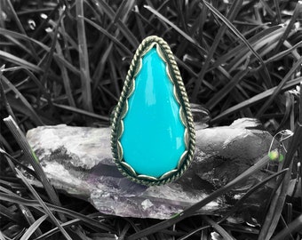 Sz 7 Sleeping Beauty Turquoise statement ring.