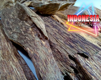 Agarwood Chips Kalimantan Indonesia Incense Wild Forest Aquilaria M. Natural Oud