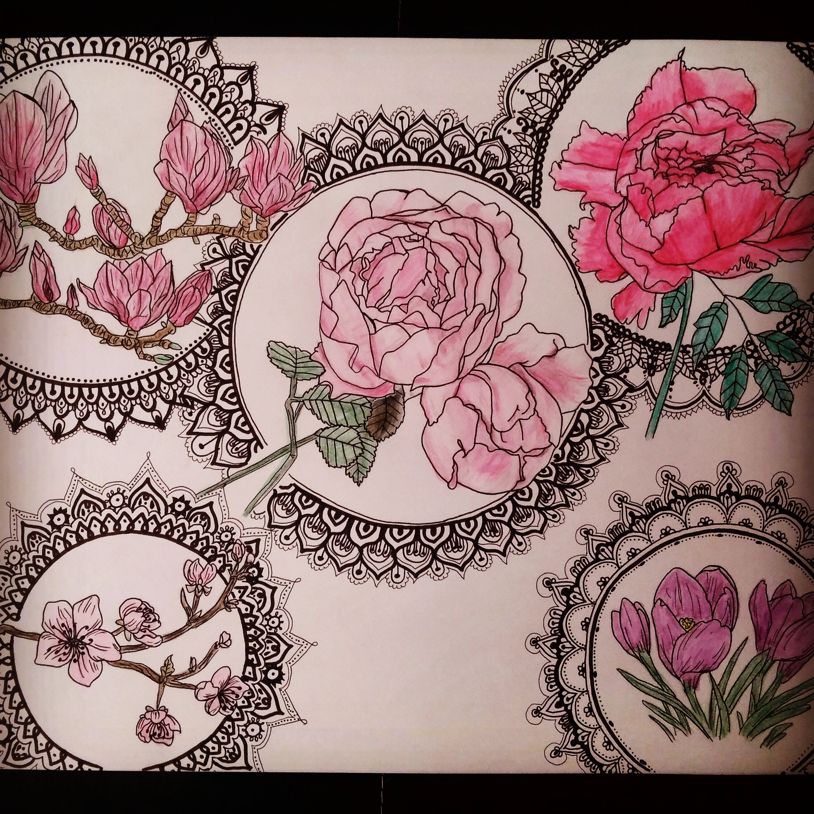 Dessin Fait Main Fleurs et Mandala Pièce Unique