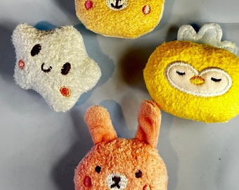 Cute plushy adjustable phone grip, holder…