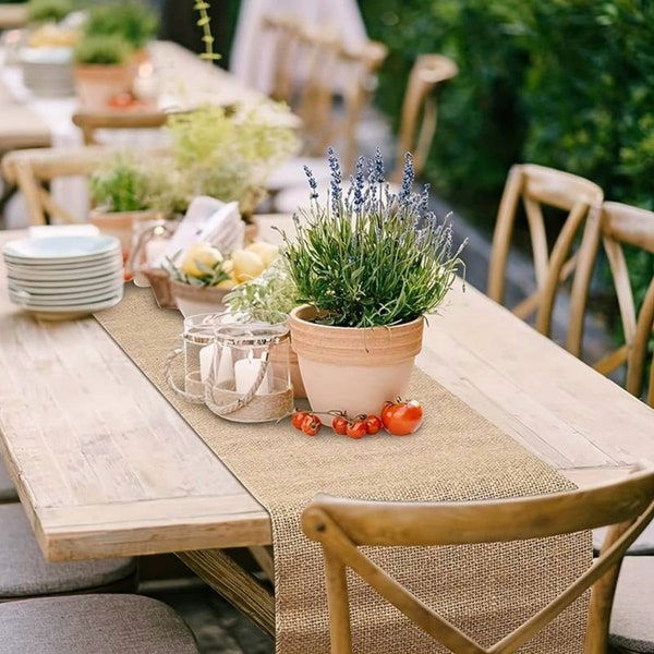 Chemin de table en jute rustique dans le style maison de campagne, décoration de table naturelle, décoration de table bohème, maison de campagne, fête dans le jardin