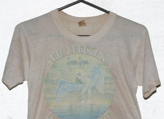Very RARE Vintage LED ZEPPELIN 1975 Tour T-shirt. the Mighty - Etsy