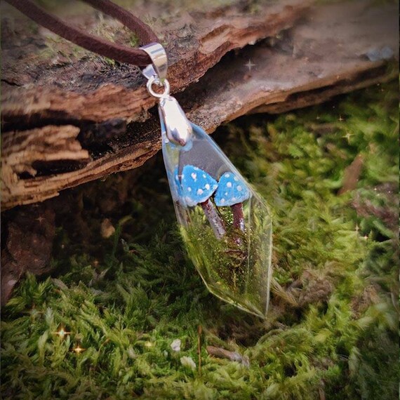 Resin crystal sale necklace