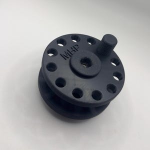 Mobile Bow Hoist: Efficient Hunting Gear image 6