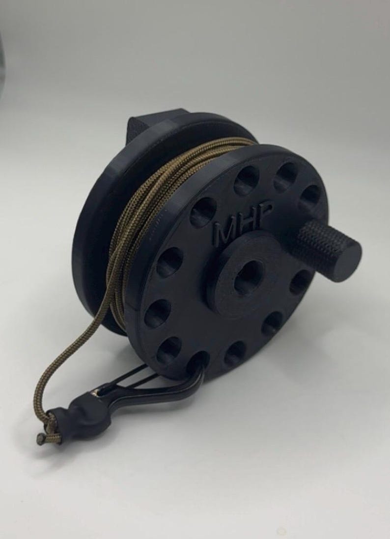 Mobile Bow Hoist: Efficient Hunting Gear image 9