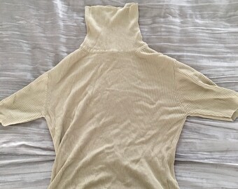 Vintage 90s short sleeved turtleneck sweater