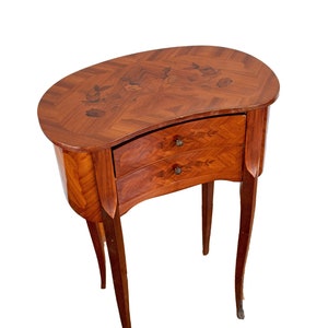 Gueridon table in Louis XV style