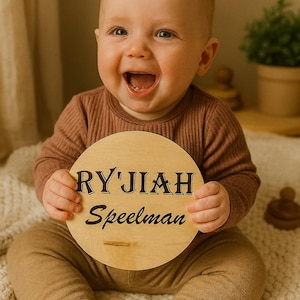 Targa in legno con nome inciso per neonati: targa decorativa personalizzata per la cameretta dei bambini