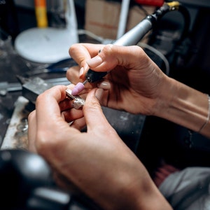 Bracelet, Necklace and Ring Size Changes & Repair •