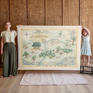 Carte suspendue en toile de Winnie l'ourson | oeuvre d'art pour chambre d'enfant | Art mural pour chambre d'enfant | Carte en bois de 100 acres | Décoration murale pour chambre d'enfant | 154