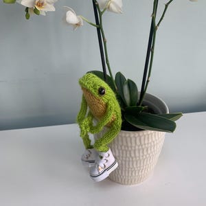 Little Eric , miniature hand knitted frog made from love with pure British Virgin fine yarn.