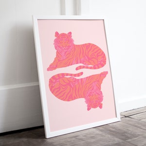 Decoración de dopamina, rosa y naranja, maximalista, dormitorio independiente, póster de tigre de moda, decoración estética de apartamentos
