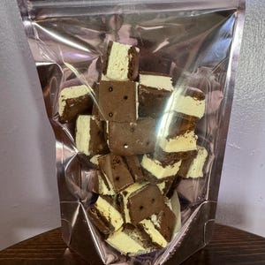 Freeze-Dried Vanilla Ice Cream Sandwich Pieces