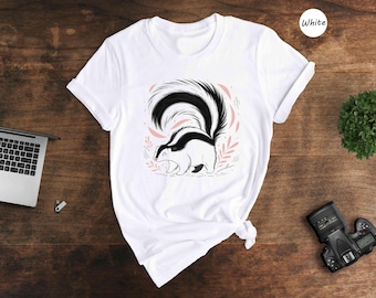 Cute Skunk Shirt, Vintage Botanical Wildlife T-Shirt, Woodland Animal Lover Tee, Nature Gift for Her
