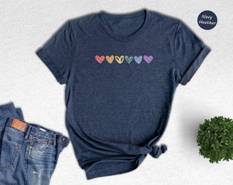 Camiseta del Orgullo Corazones Arcoíris, Camiseta LGBTQ El amor es amor