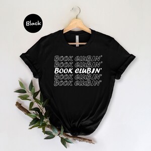 Camiseta de club de lectura, camiseta retro con texto ondulado para club de lectura, regalo para amantes de la lectura, camiseta para bibliófilos. imagen 4