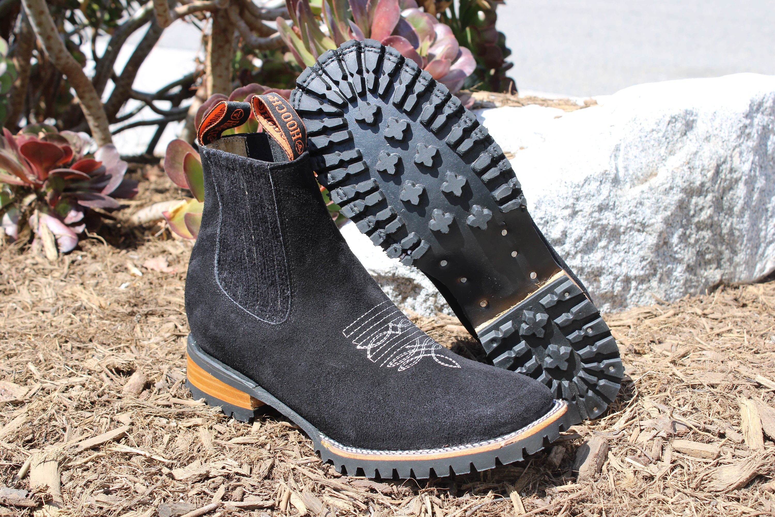 Botines elevate shoes hot sale