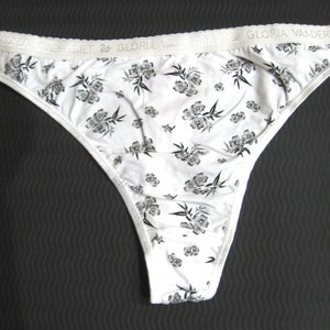 Gloria Vanderbilt NEW Women&#39;s Black Floral Prints Logo Waistband White Stretch Cotton Thong M/6