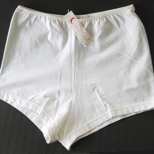 Ruby Moon NEW Women&#39;s White Seamless All Stretch Soft Cotton Hot Shorts Large