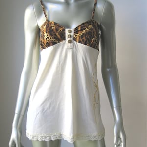 Baby Phat NIEUW Set van ivoorkleurig katoen en kant met dierenprint en kanten randje M afbeelding 1