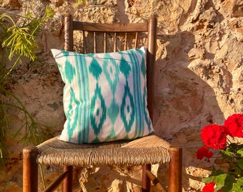 Ikat Kissen TURQUOISE Mallorca mallorquinischer Stoff blau Zungenmuster Mediterrane Deko Kissenbezug