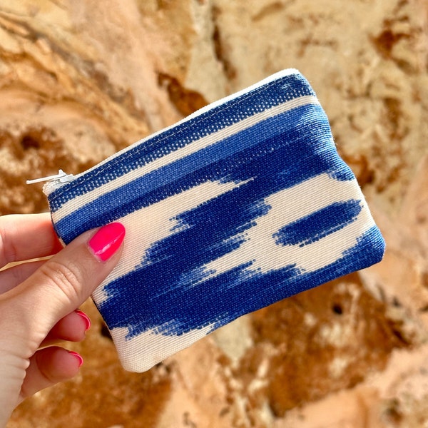 Mini bolso Ikat AZUL Mallorca tejido mallorquín estampado lengüeta azul complemento cartera bolso pequeño mediterráneo