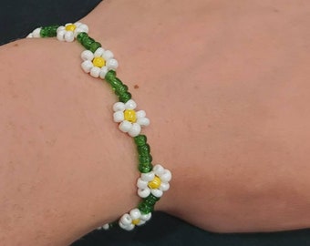 Customisable Daisy chain Beaded Bracelet