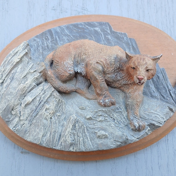 Vintage Avon Mountain Lion Plaque 1987 Puma Cougar Collectable Dated Rustic Animal Cat Wall Decor 500