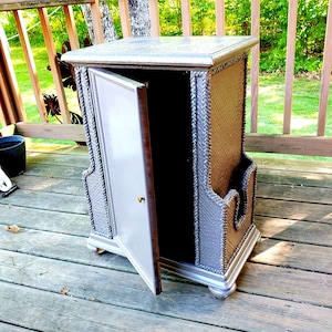 Rustic Painted Smokers Stand: Vintage Magazine Rack Side Table ~ 621