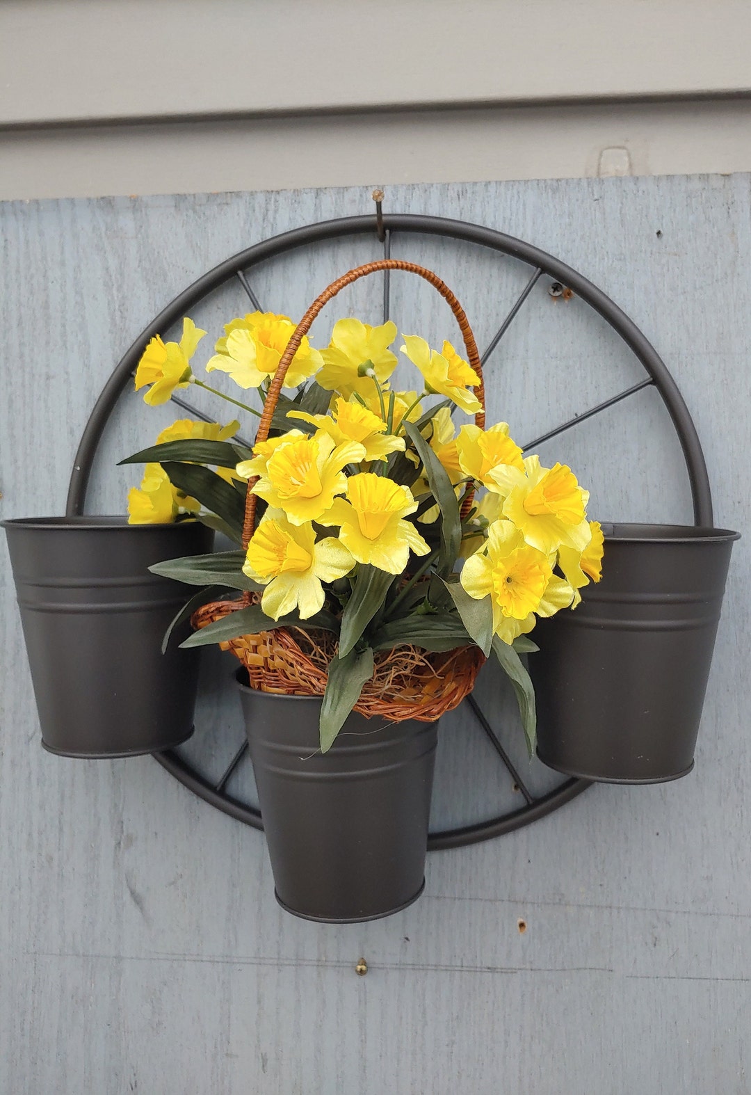 Rustic Wagon Wheel Planter 3 Pots Wheel Shape Flower Etsy