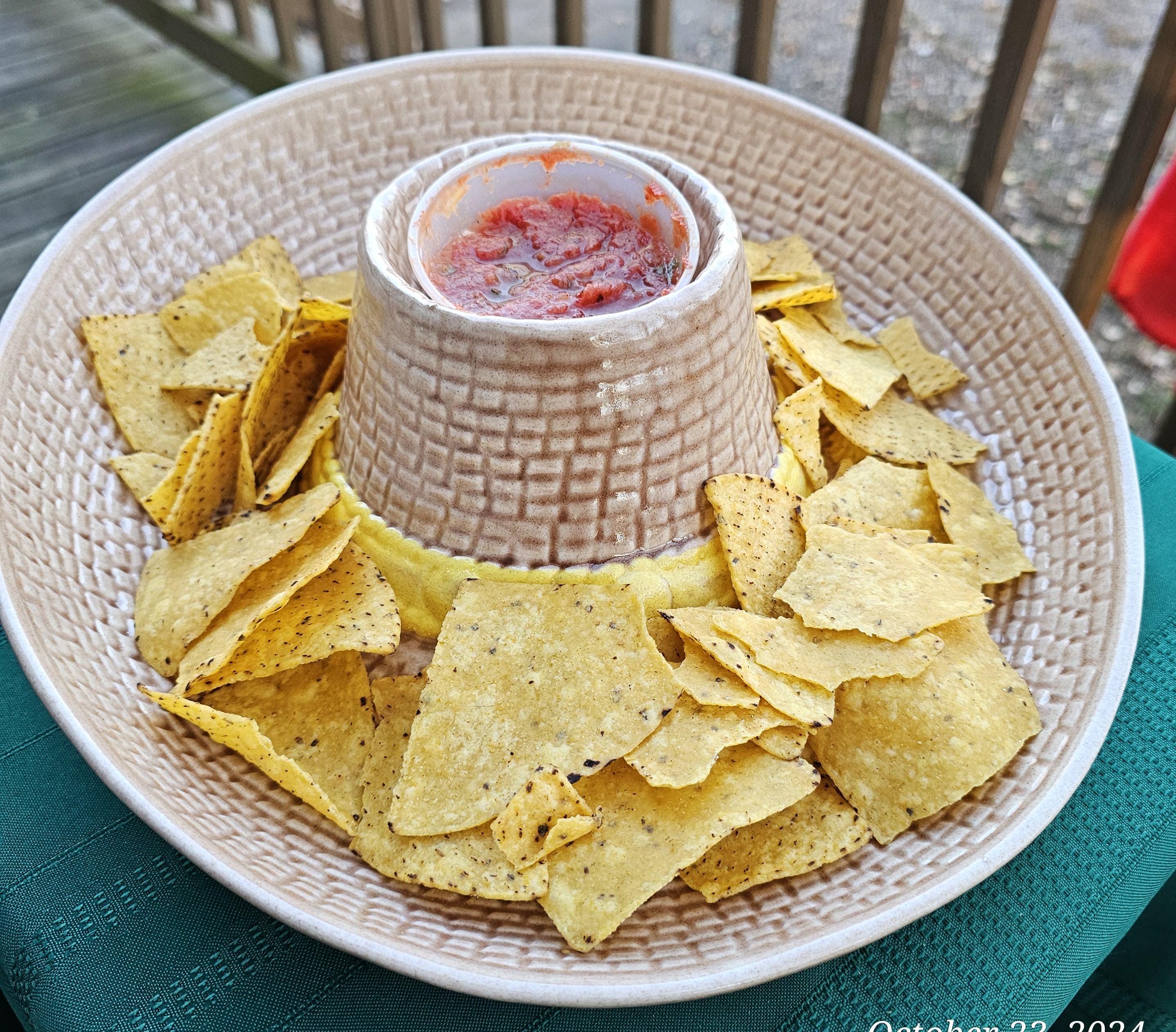 Vintage Mexican Sombrero Chip and Salsa Bowl: 1986 Ceramic Party