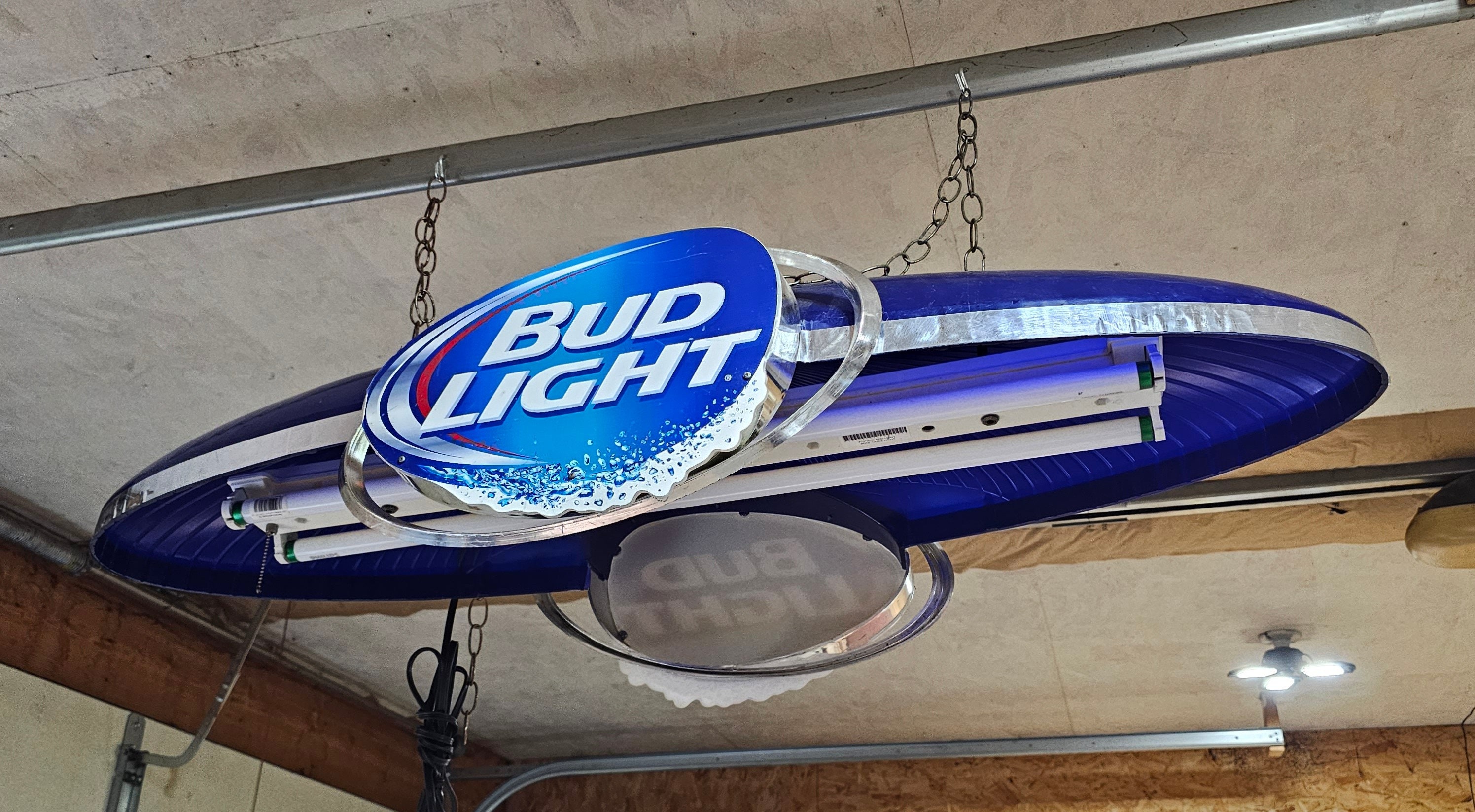 Bud Light ペンダントライト Vintage Bud Light Beer Spaceship Hanging Pool Table Light