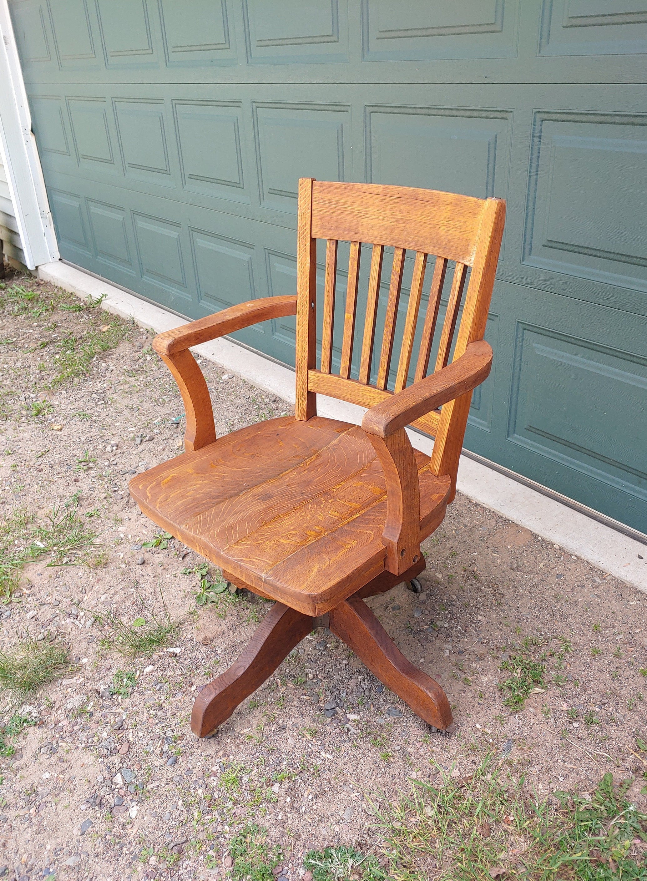 Oak swivel desk chair hot sale