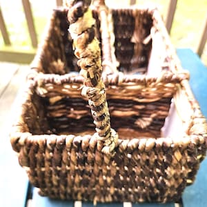 Rustic Woven Basket Caddy: Vintage Picnic Condiment Organizer ~ 1616