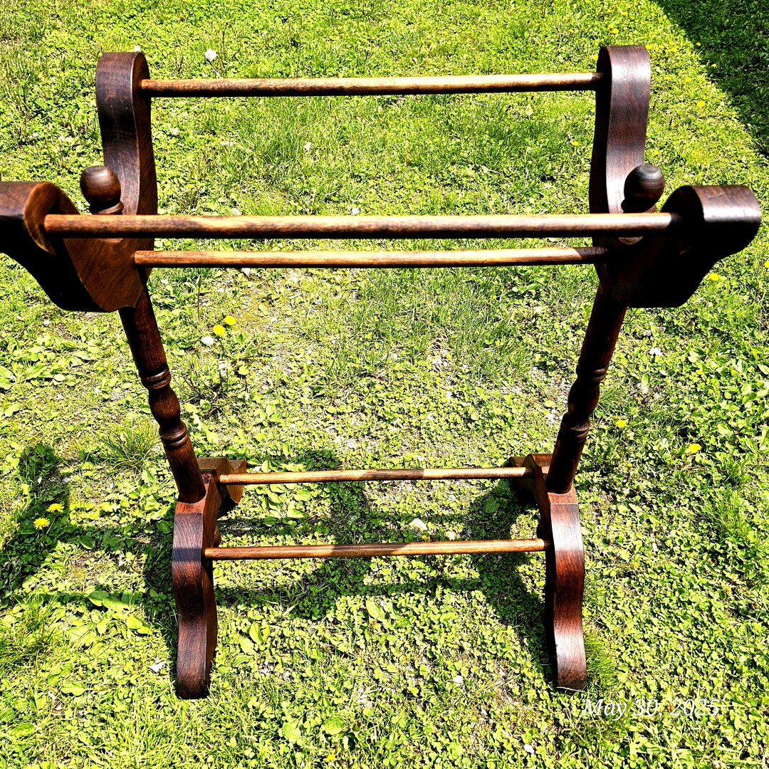 Rustic Wood Quilt Rack: Vintage Blanket Storage, Cabin Decor ~ 1933 - Etsy