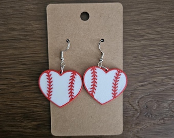 Pendientes de béisbol con forma de corazón: pendientes colgantes hipoalergénicos y ligeros, regalo de joyería deportiva.