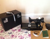 Rare Beauty - 1955 Singer FEATHERWEIGHT Sewing Machine, EK989841 w Case KEY