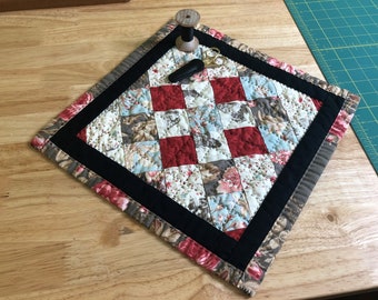 Hand Quilted Table Square