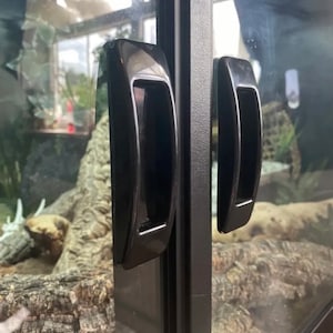 Vivarium / tank / reptile handles for glass terrariums, vivarium etc! No more finger prints!