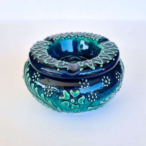 New Turquoise Ceramic Windproof Ashtray for Outdoor Balcony Patio, Authentic Moroccan Cigar Ash tray, Handmade Home Decor Ashtray with Lid