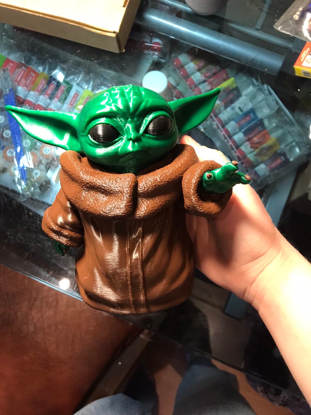 yoda and grogu statue