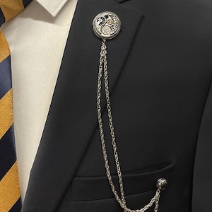 Steampunk Gear Lapel Pin Chain, Vintage Clockwork Suit Brooch for Men, Double Chain Jacket Pin, Mechanical Retro Gift Accessory, Men&#39;s Gift
