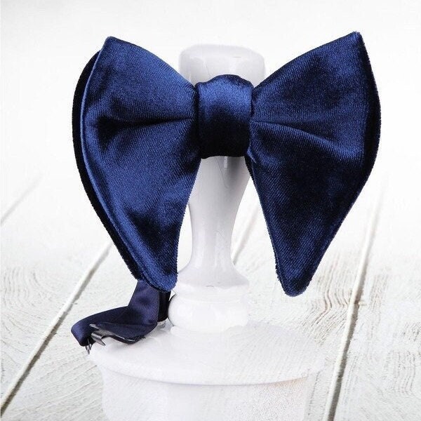 Navy Velvet Bow Tie, Solid Velvet Blue Bow Tie, Velvet Groom Bowtie, Wedding Gift Tie, Groomsmen Gift, Grooms Bow Tie, Navy Blue Bowties